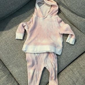 Baby girls Spearmint Love tie dye set.